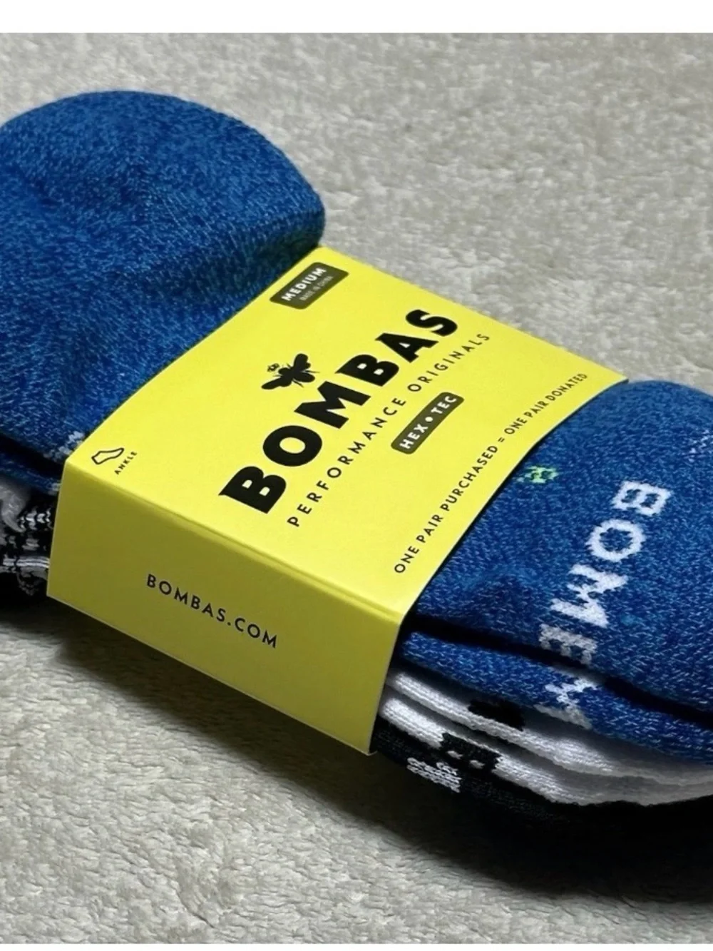 New Unisex Bombas Low-Cut Athletic Socks - Black, Blue, White (3-Pack) SZ M